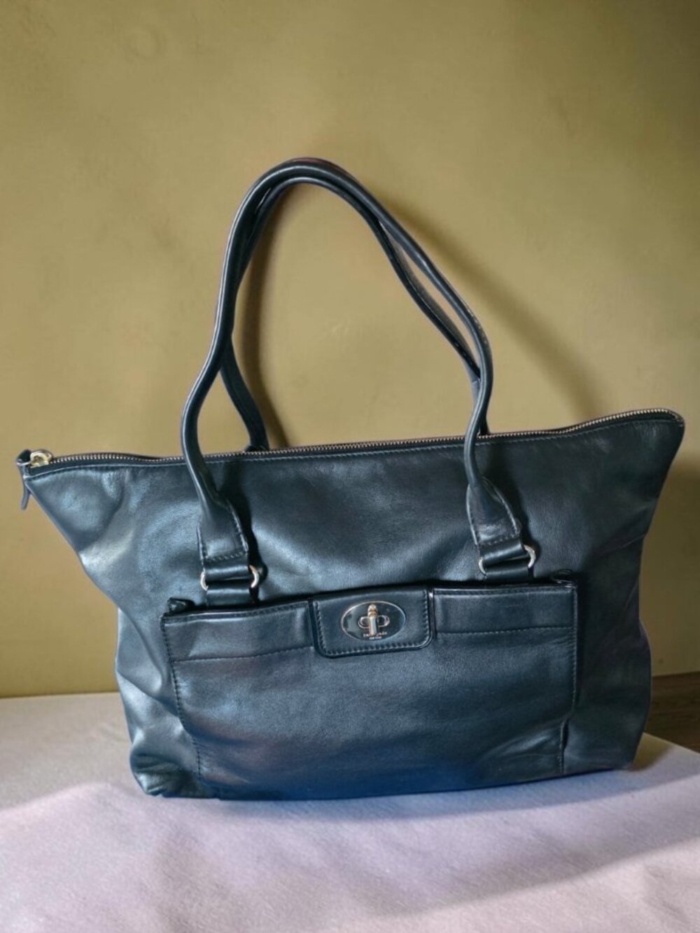 EUC KATE SPADE Hampton Road "Theresa" Buttery Blk Leather 14KGold Pltd Hardware